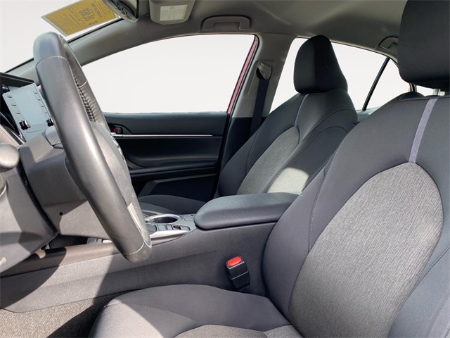 2023 Toyota Camry LE photo 9
