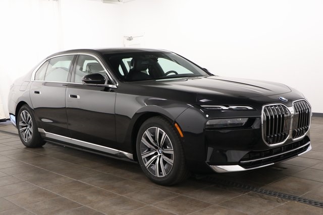 New 2024 Black BMW eDrive50 image 3
