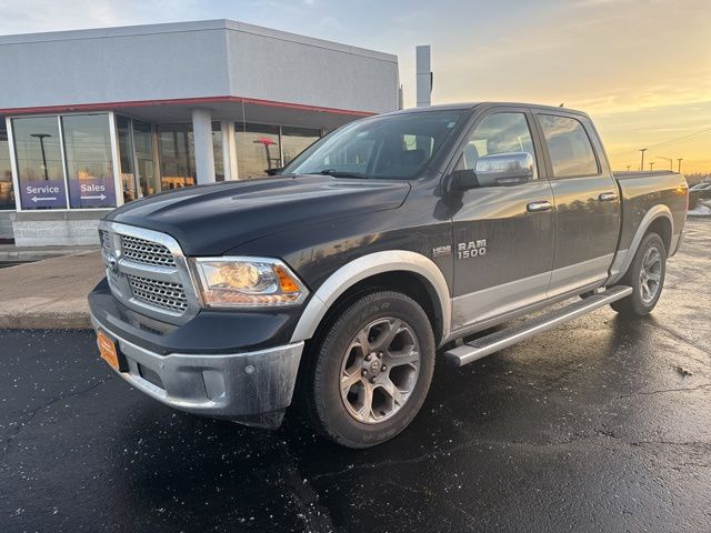 2017 RAM Ram 1500 Pickup Laramie's photo
