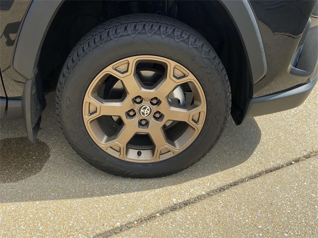 2023 Toyota RAV4 Hybrid photo 7