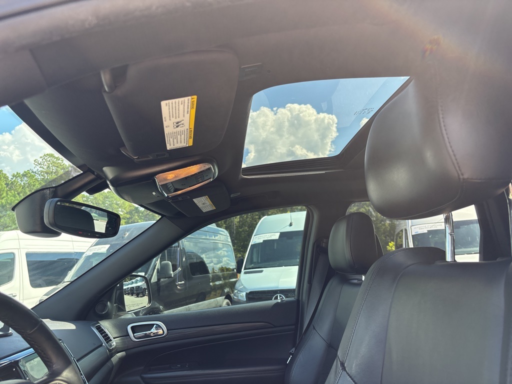 2019 Jeep Grand Cherokee Altitude photo 38