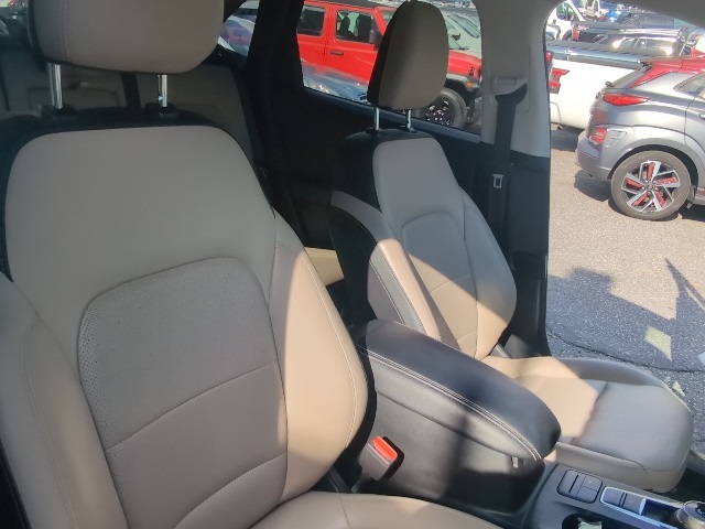 2022 Ford Escape Hybrid SEL photo 42