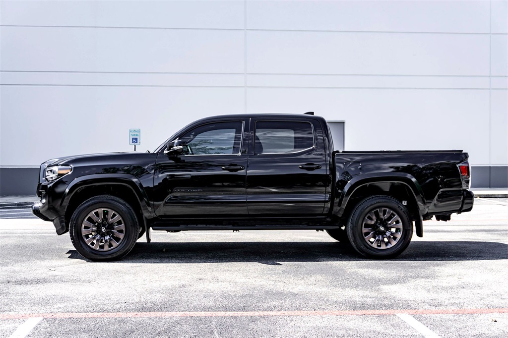 2023 Toyota Tacoma Limited photo 8
