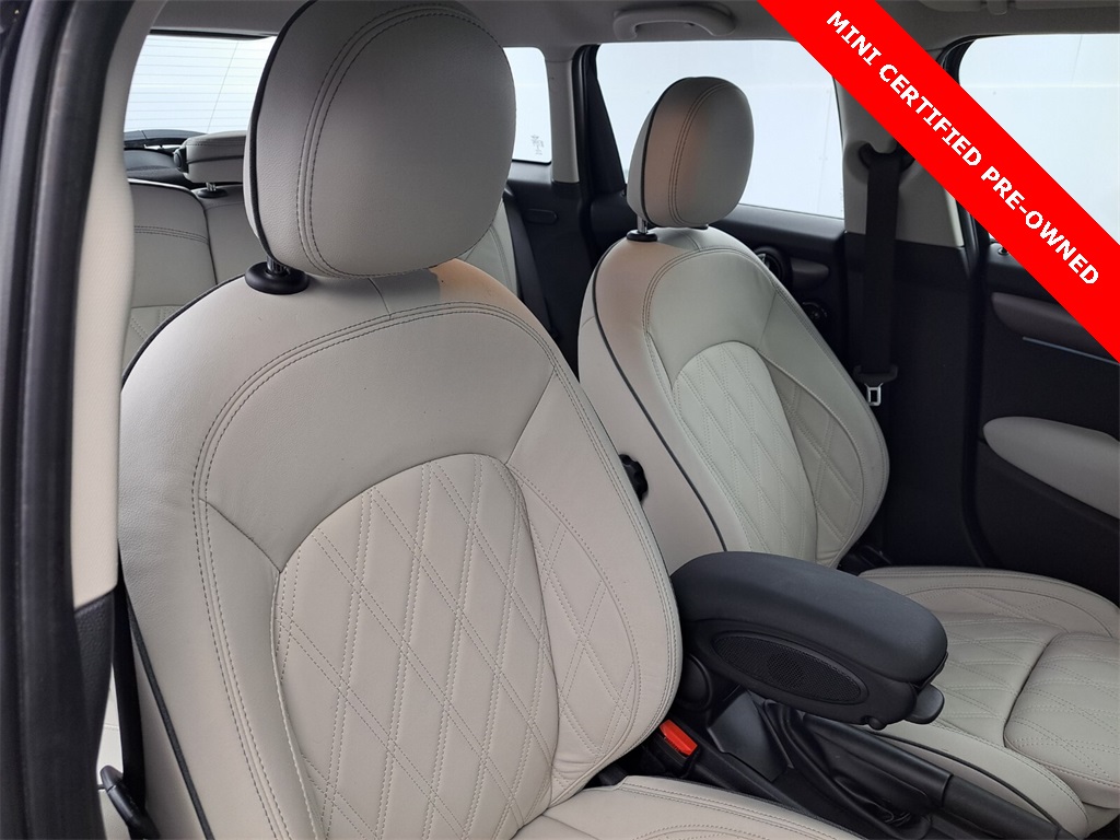 2022 Mini Cooper 4 Door Hardtop Iconic photo 17