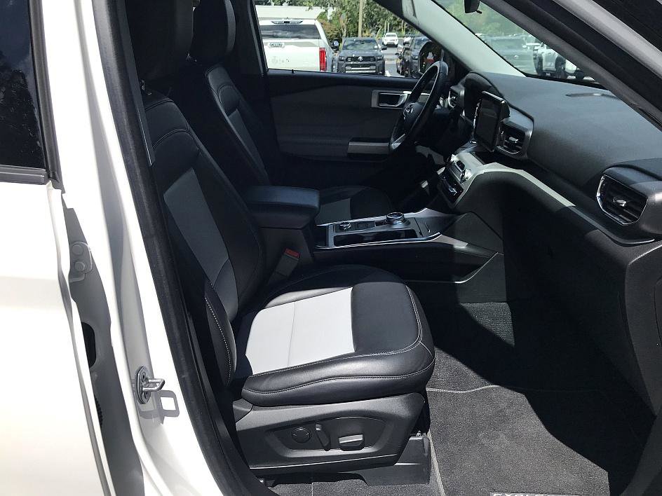 2022 Ford Explorer XLT photo 15