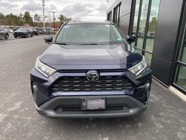 2019 Toyota RAV4 XLE Premium photo 2