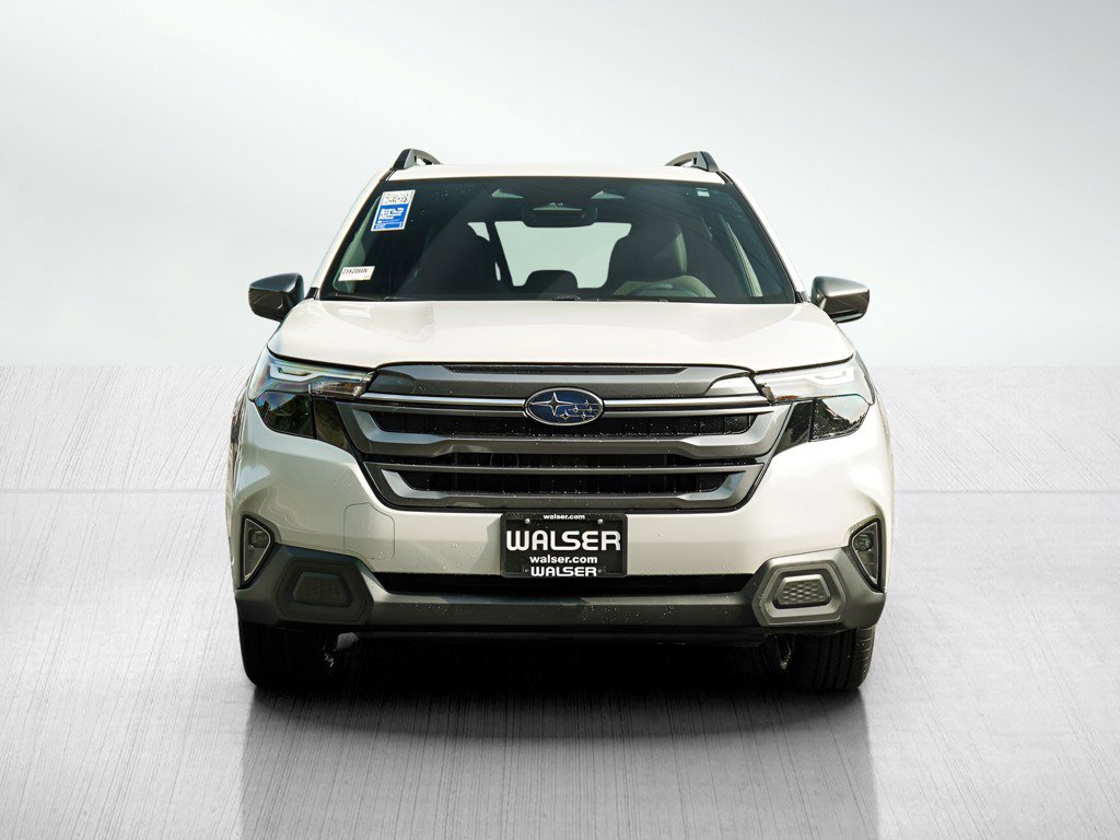 2025 Subaru Forester Premium photo 2