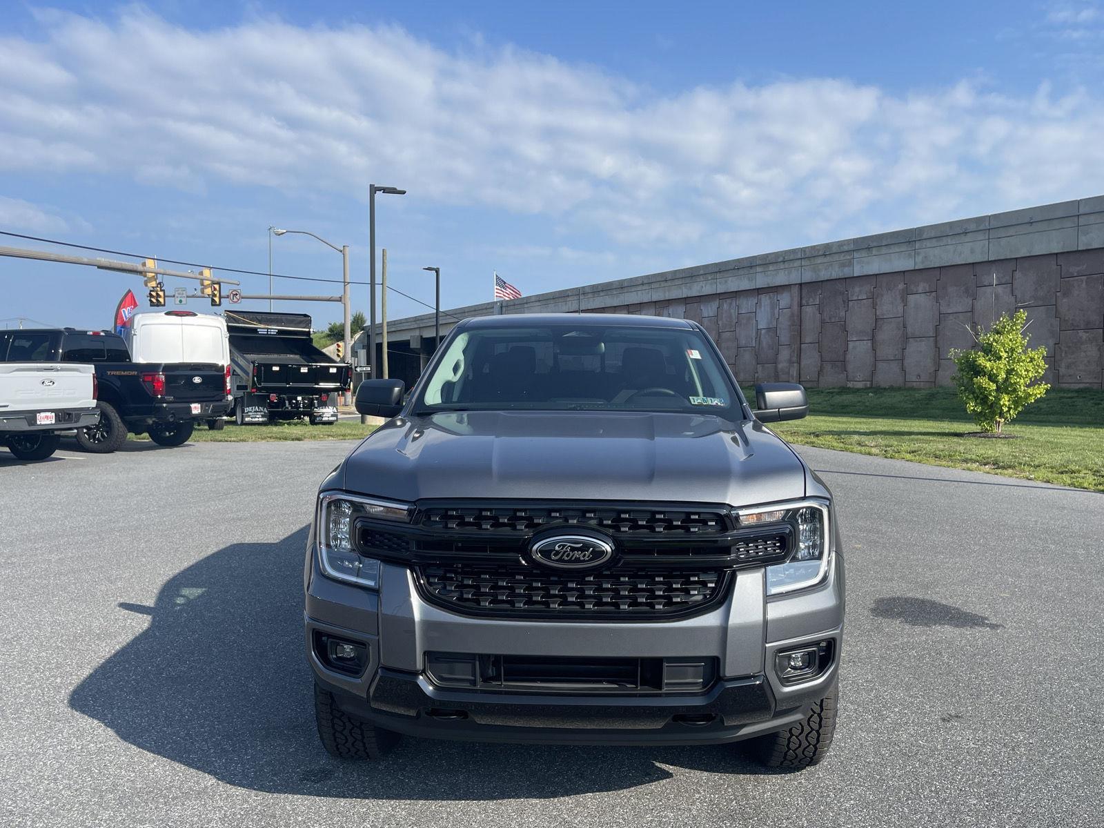 2025 Ford Ranger XLT photo 2