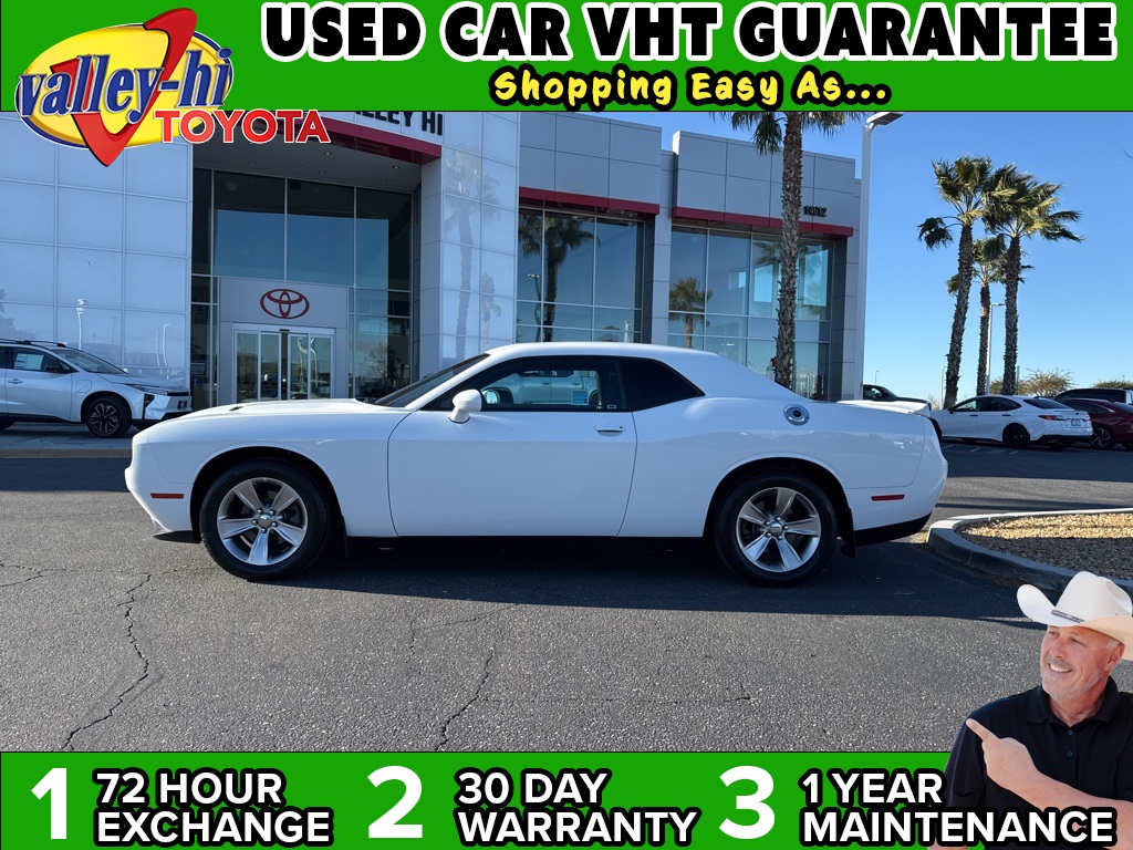 2020 Dodge Challenger SXT's photo