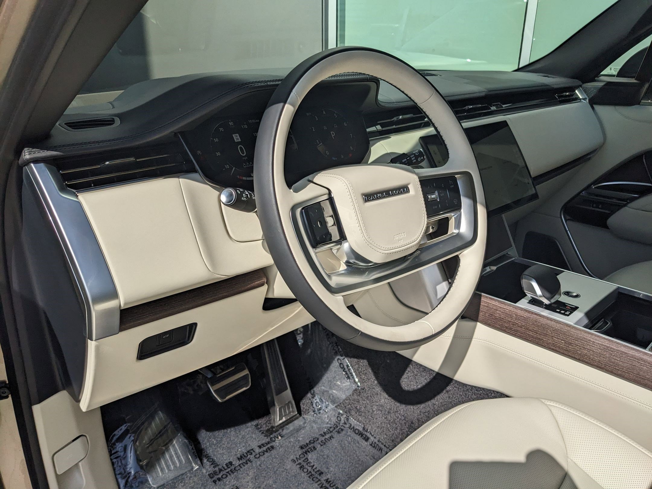 2025 Land Rover Range Rover Autobiography LWB photo 9