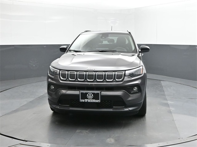 2022 Jeep Compass Latitude Lux photo 28