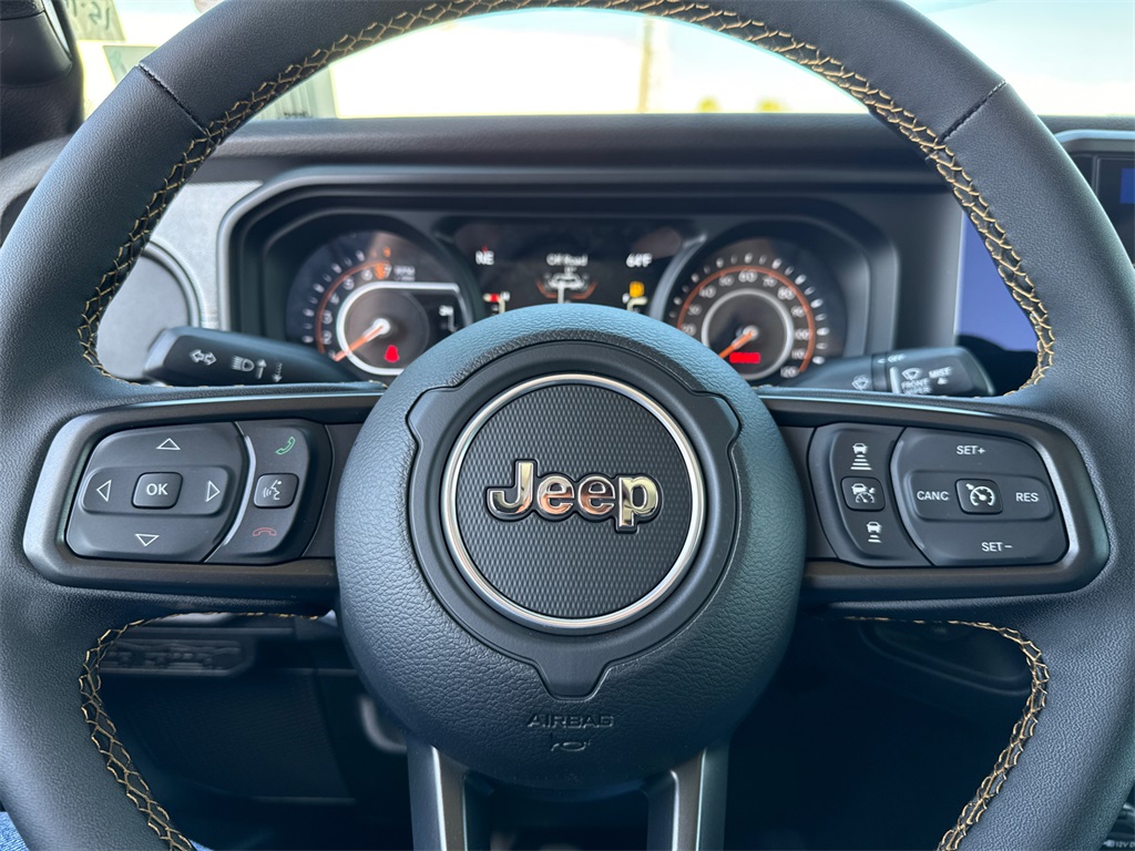 2025 Jeep Gladiator Sport photo 30