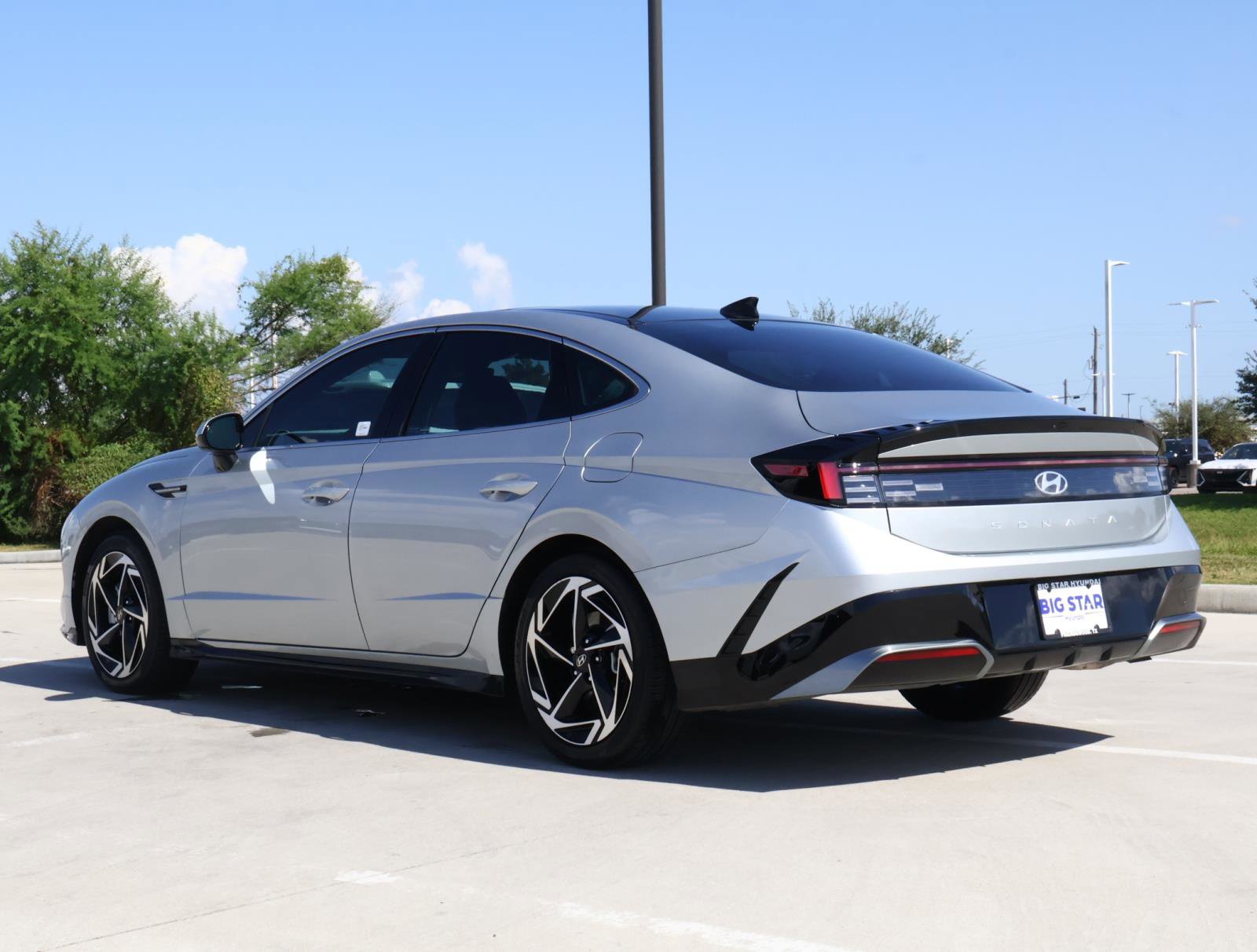 2024 Hyundai Sonata SEL Convenience photo 3