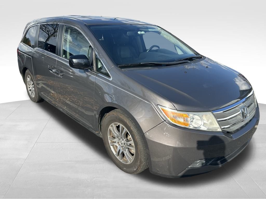 2013 Honda Odyssey EX-L photo 2