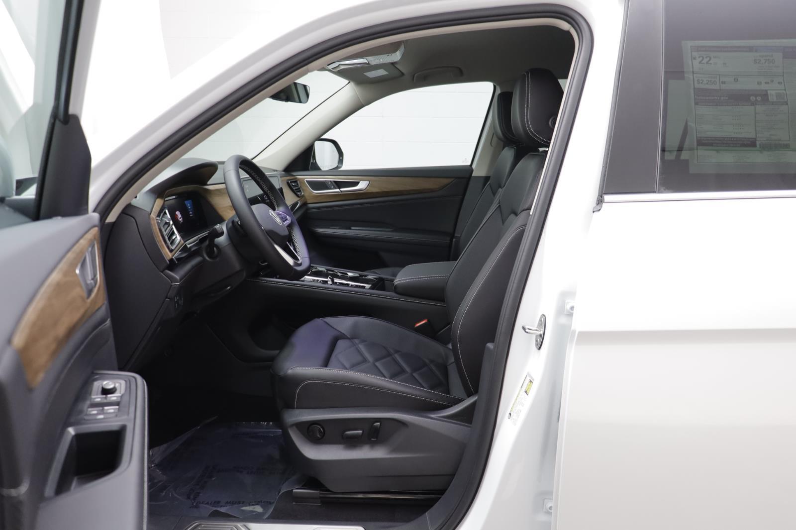 Image of Pre-Owned 2026 Volkswagen Atlas 2.0T SE w/Technology AWD