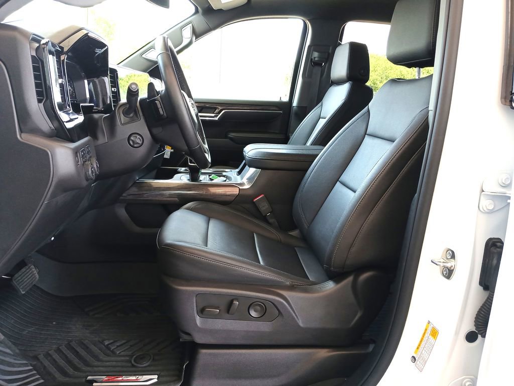2025 Chevrolet Silverado 1500 LTZ photo 20
