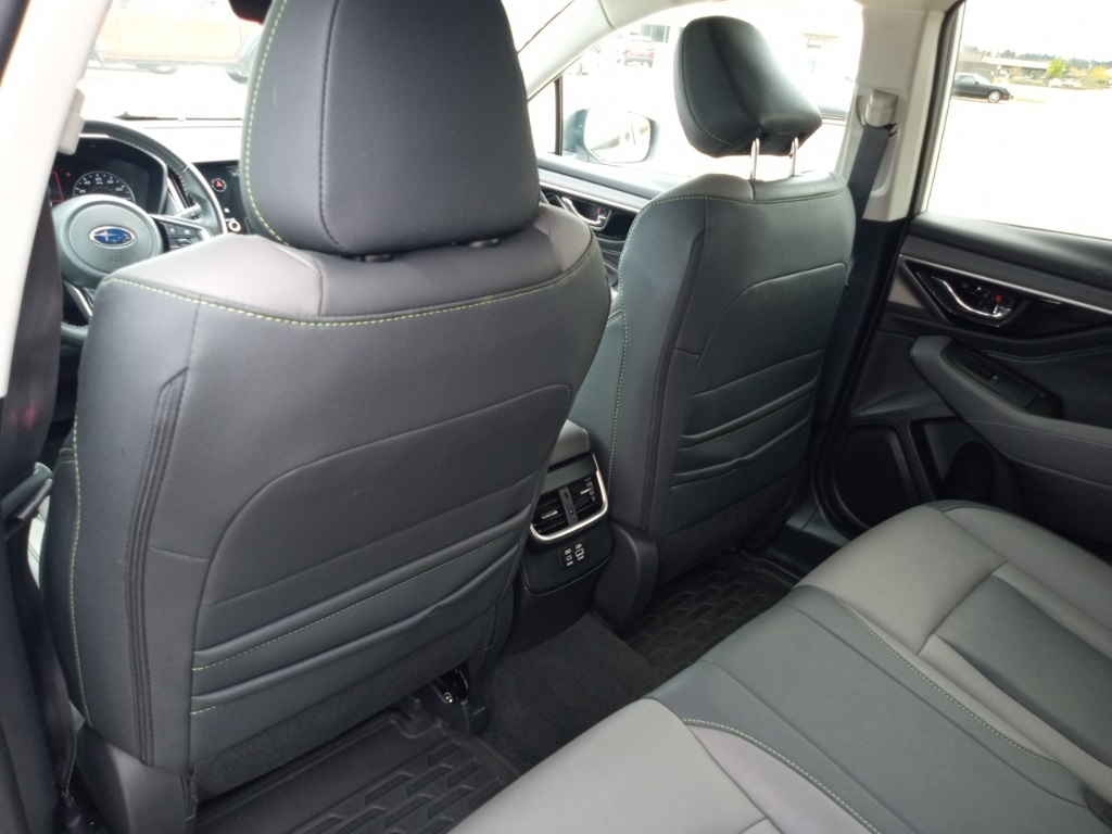 2023 Subaru Outback Onyx Edition photo 16