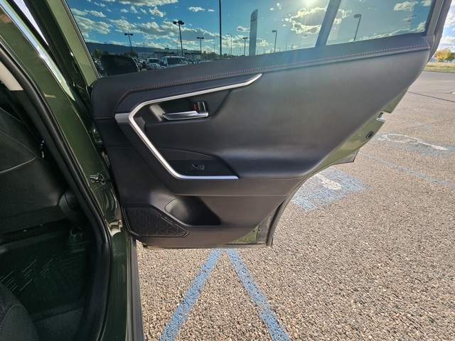 2024 Toyota RAV4 TRD photo 17