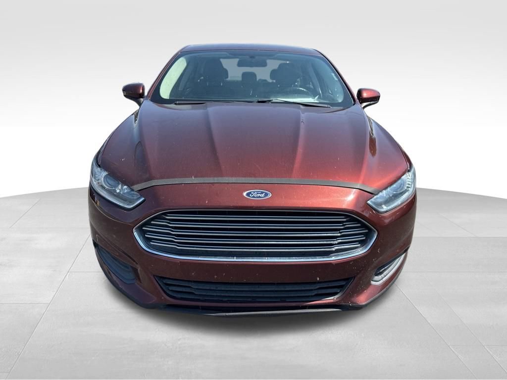 2015 Ford Fusion S photo 2
