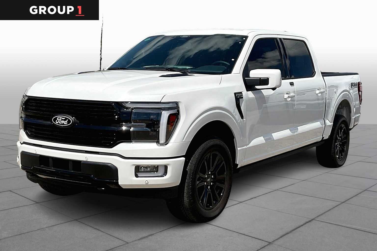 2025 Ford F-150 Platinum's photo