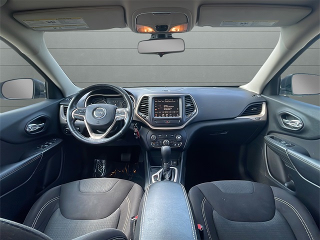2015 Jeep Cherokee Latitude photo 10
