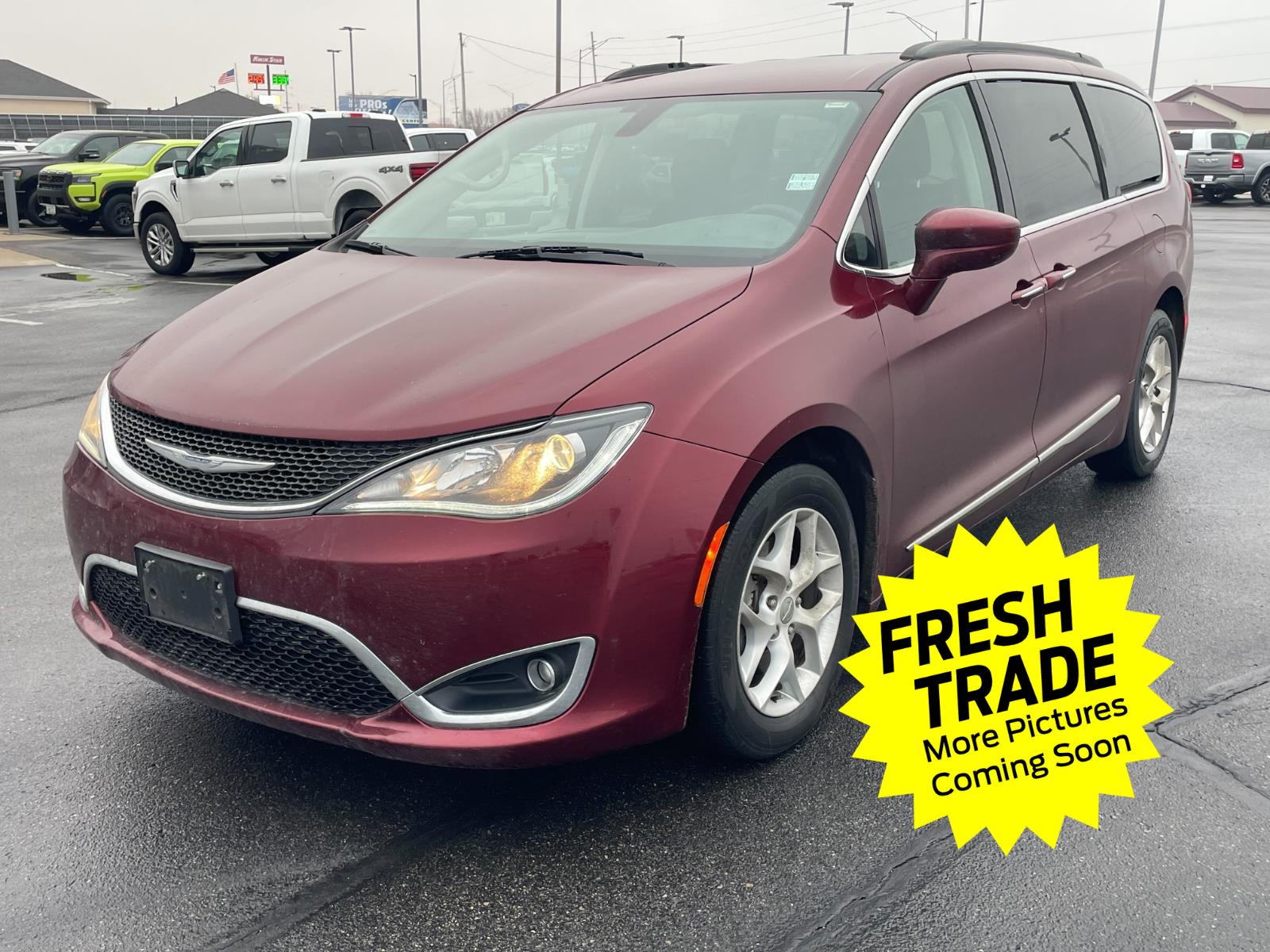 2017 Chrysler Pacifica Touring-L