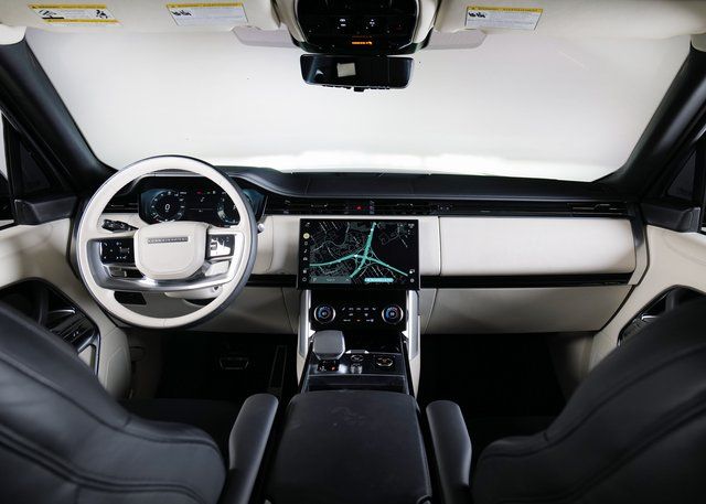 2023 Land Rover Range Rover Autobiography photo 3