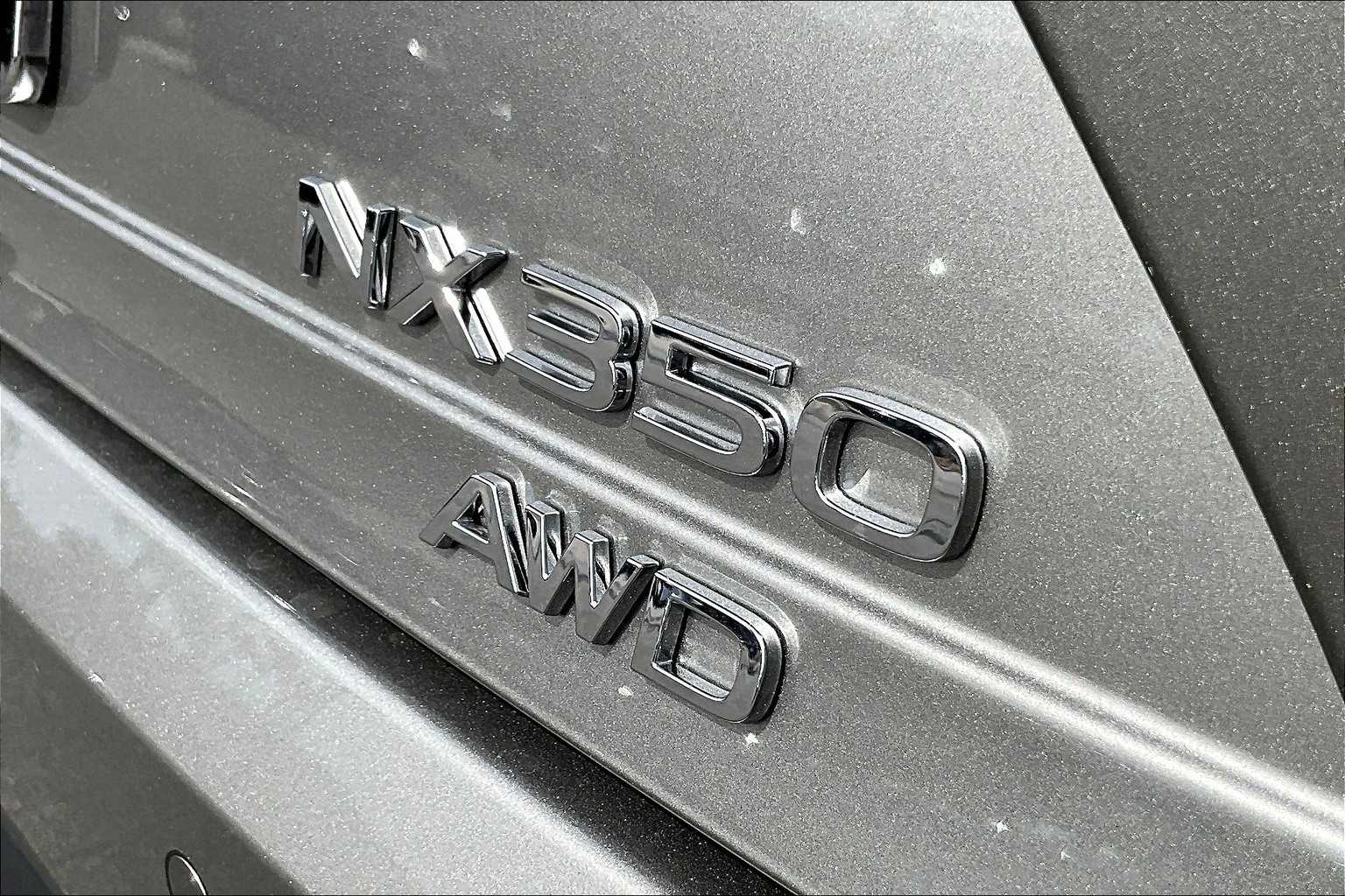 2026 Lexus NX 350 Premium photo 8