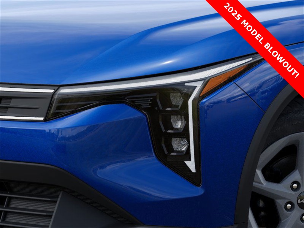 2025 Kia K4 LXS photo 7
