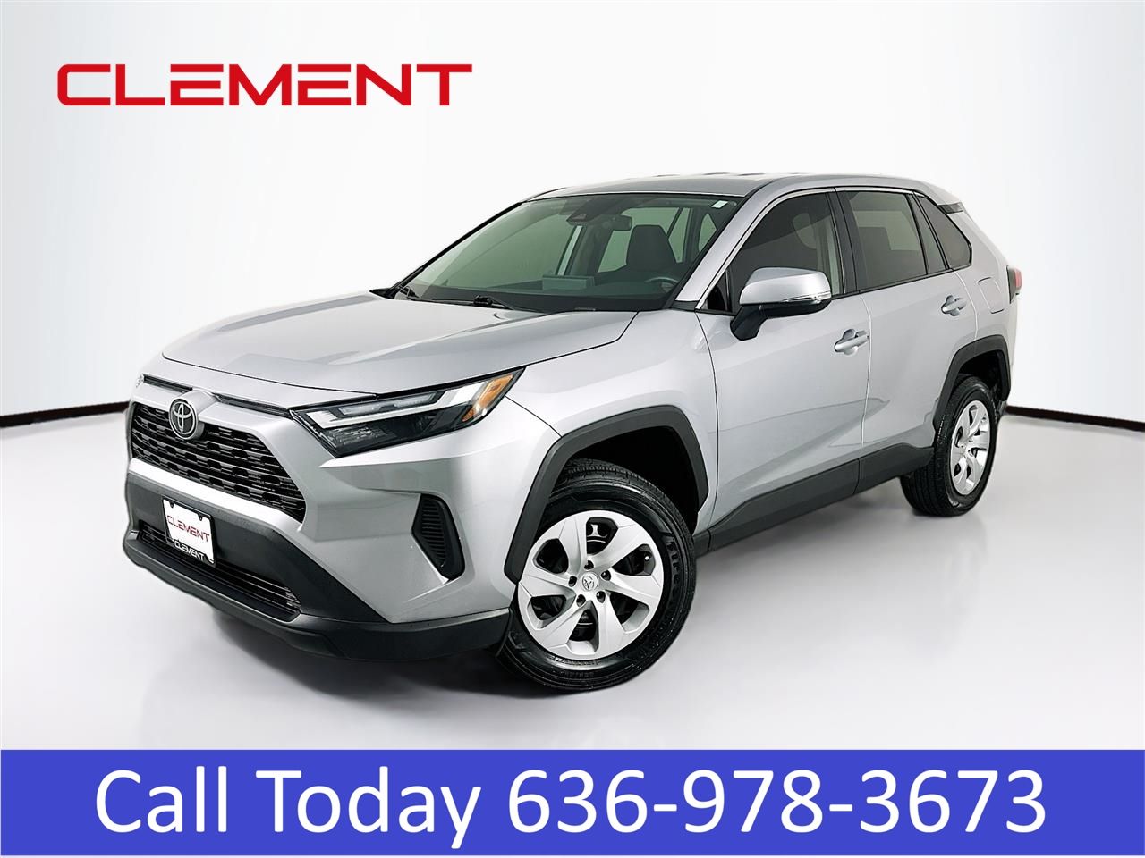 2024 Toyota RAV4 LE's photo