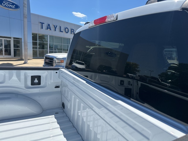 2023 Ford F-150 XLT photo 13