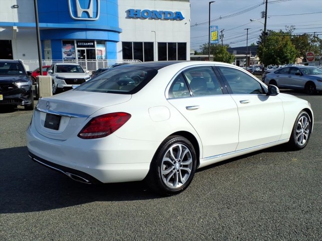 2015 Mercedes Benz C 300 photo 6