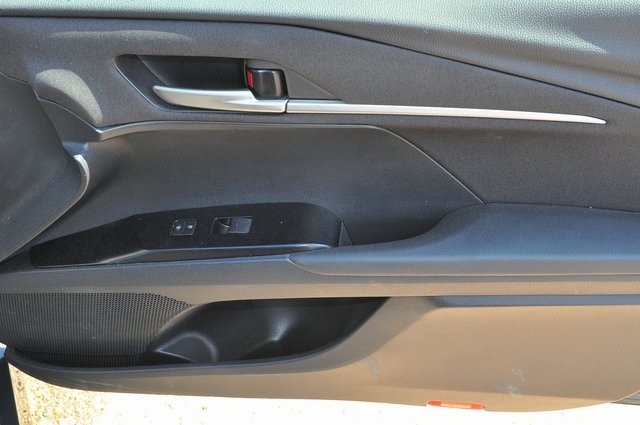 2025 Toyota Camry LE photo 22