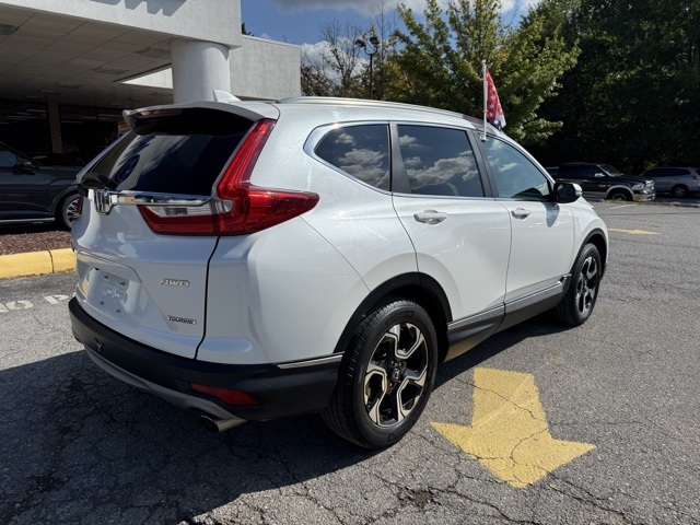 2019 Honda CR-V Touring photo 2