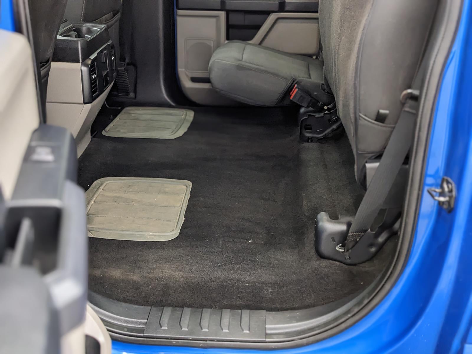 2020 Ford F-150 XL photo 16