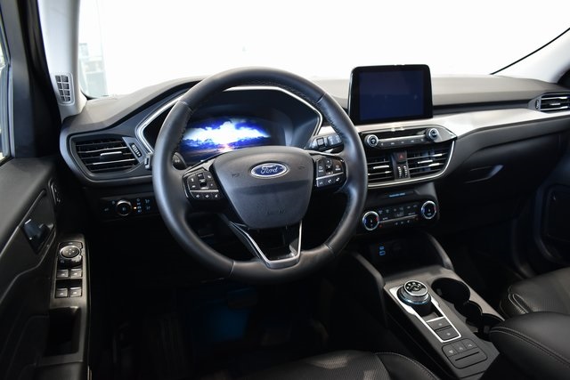 2022 Ford Escape Titanium photo 14