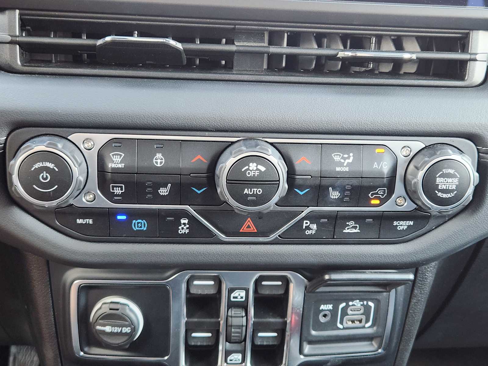 2024 Jeep Wrangler 4xe Rubicon X photo 17