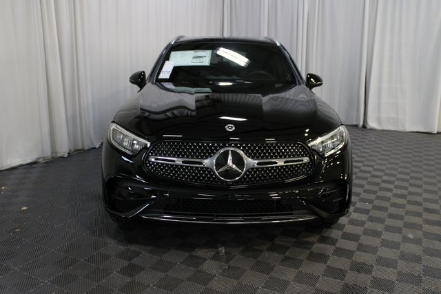 2026 Mercedes Benz GLC 300 4MATIC photo 2