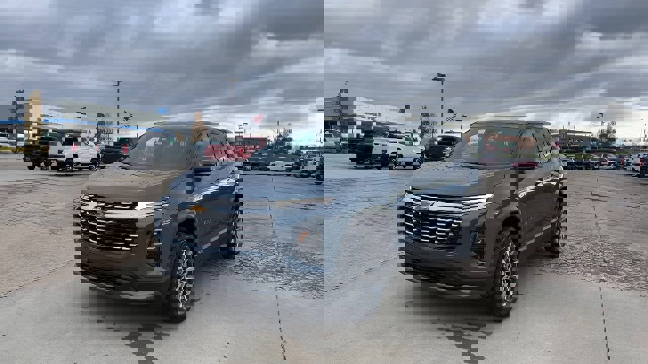 2026 Chevrolet Equinox LT photo 4