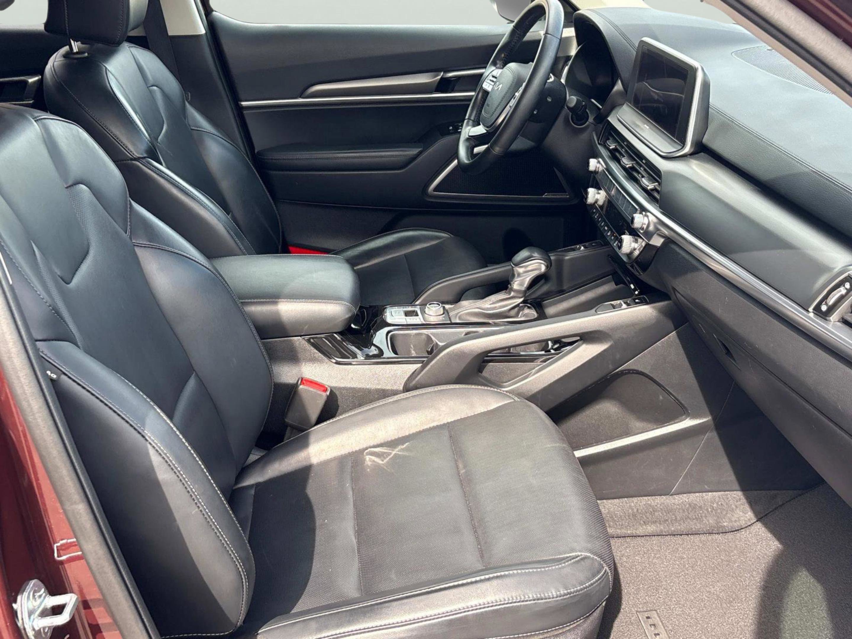2022 Kia Telluride S photo 20