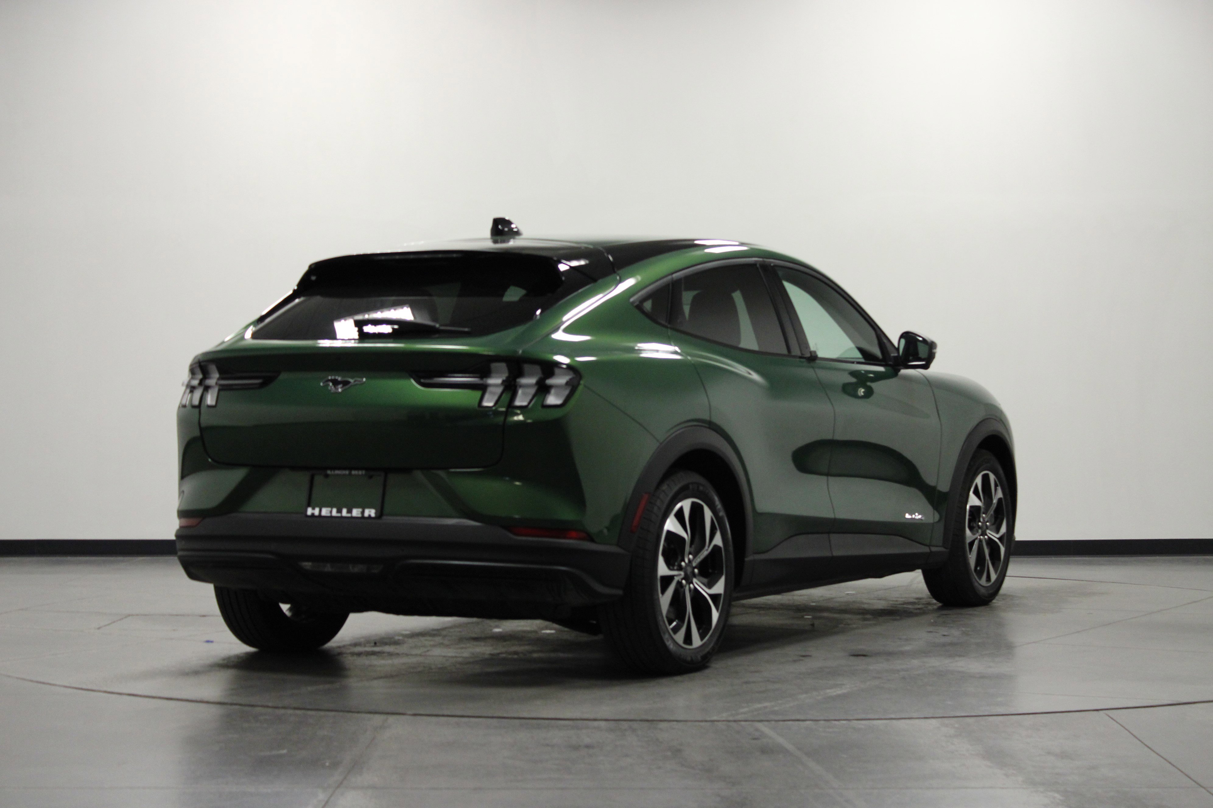 2024 Ford Mustang Mach-E Select photo 3