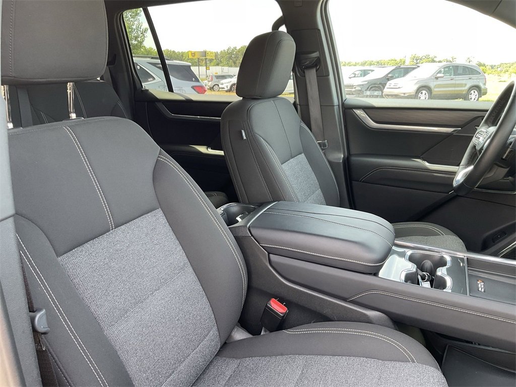 2025 Gmc Acadia Elevation photo 24