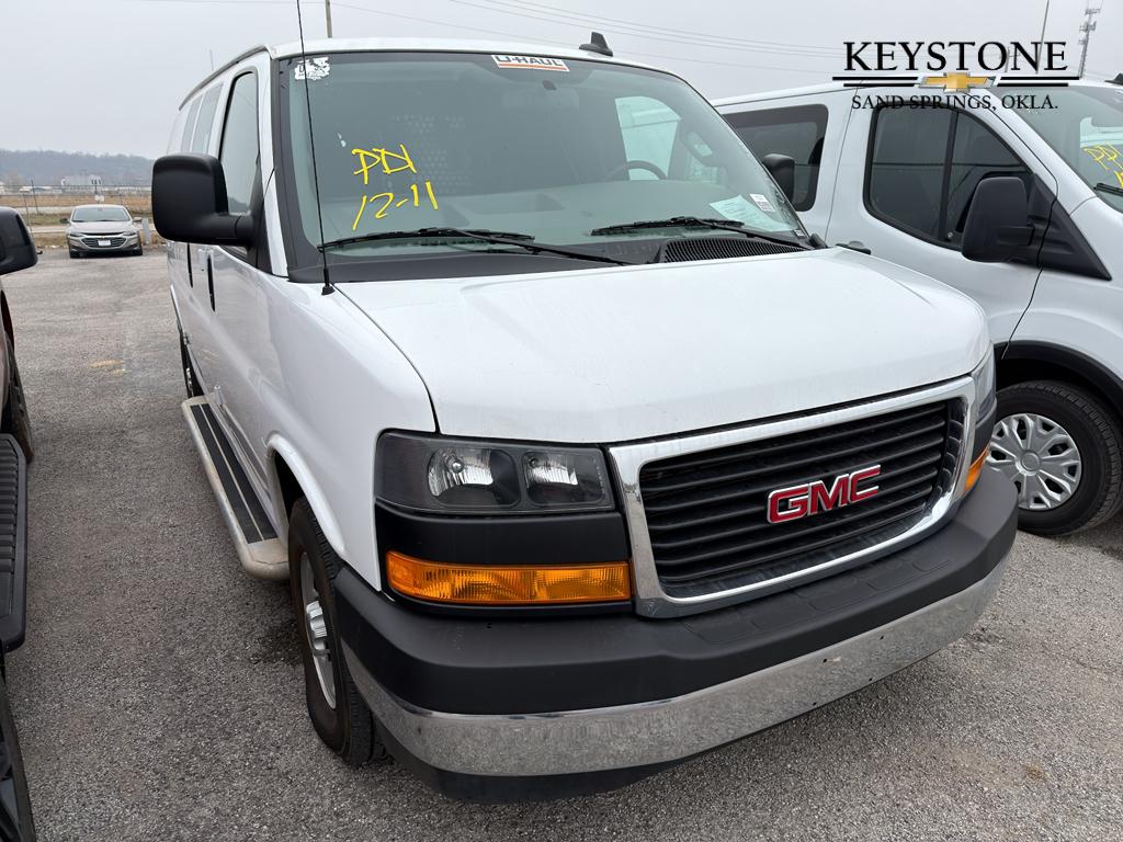 2024 GMC Savana Cargo Work Van's photo