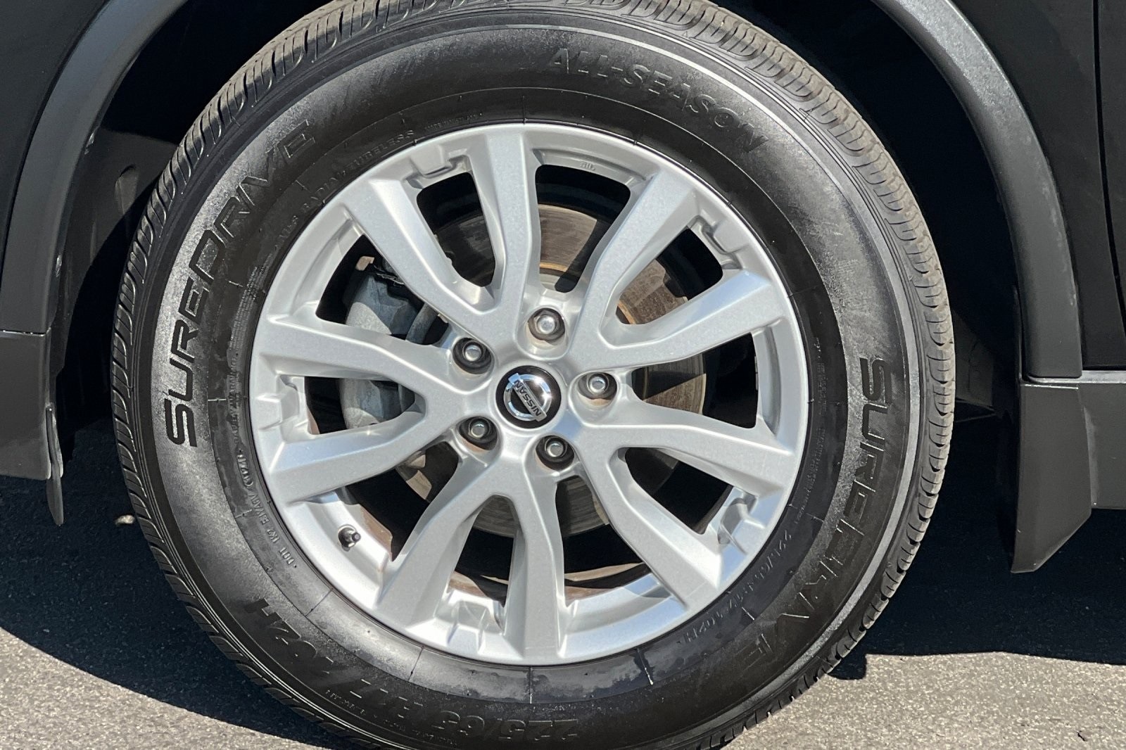 2020 Nissan Rogue SV photo 29