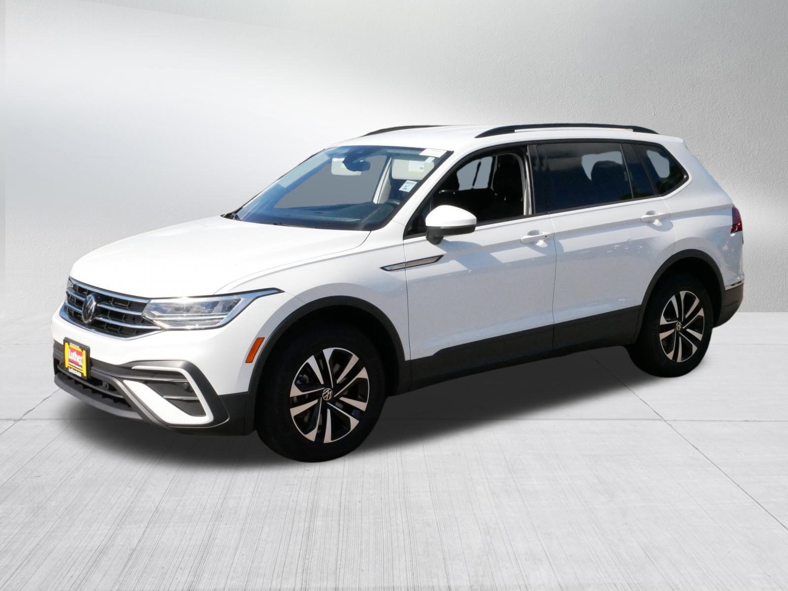 2022 Volkswagen Tiguan S photo 3