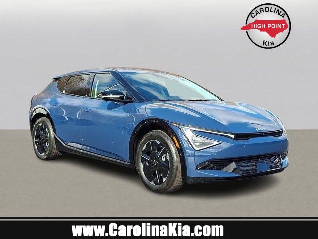 2025 Kia EV6 Wind's photo