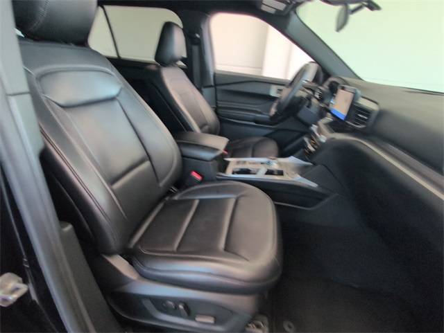 2020 Ford Explorer XLT photo 14
