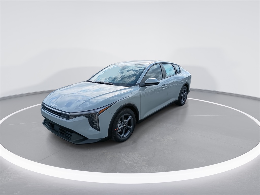 2025 Kia K4 LXS photo 4