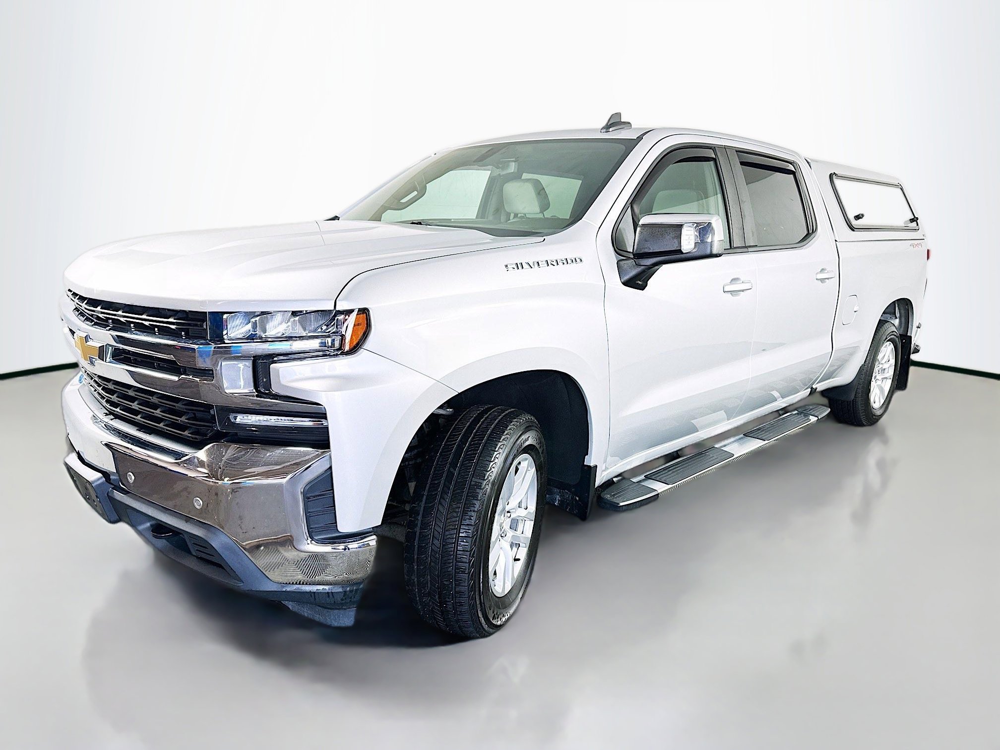 2020 Chevrolet Silverado 1500 LT photo 3