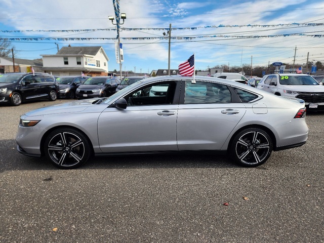 2024 Honda Accord Hybrid Sport photo 2